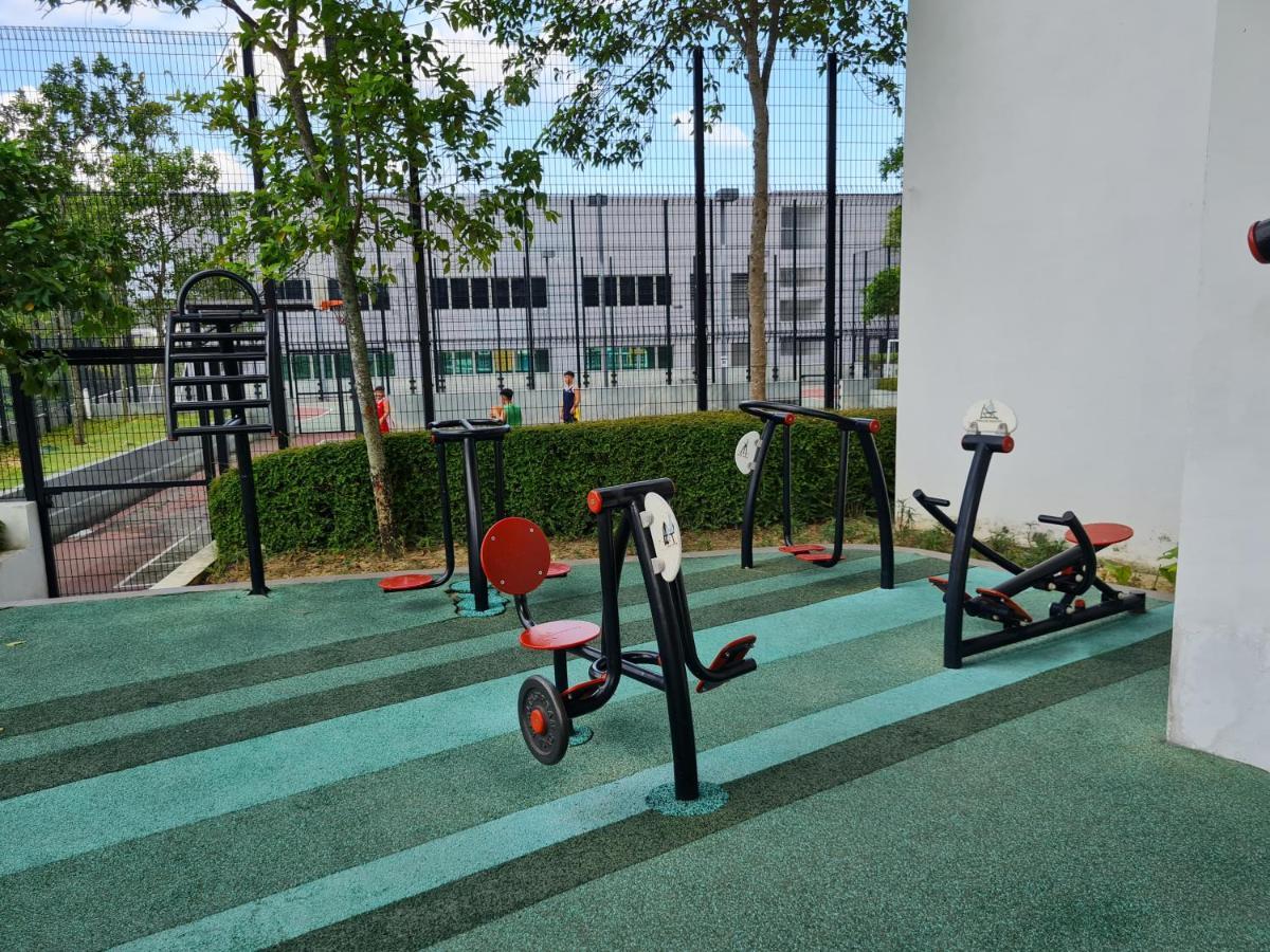 Sweet Homes At Cybersquare Cyberjaya Exterior photo